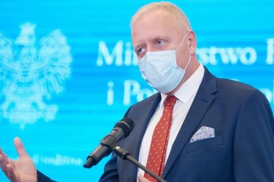 „Trzeba by zamknąć wszystkich w domach na 2-3 tygodnie„ Apel o całkowity lockdown