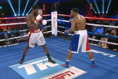 To chyba będzie nokaut roku. Jeden prosty i po przeciwniku 