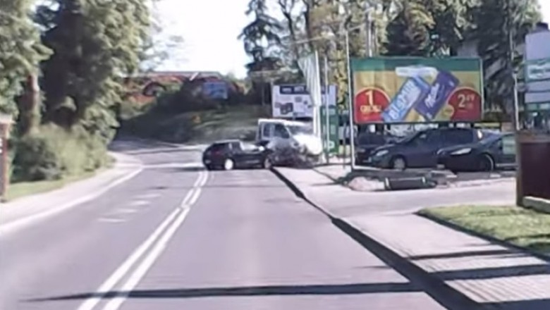 Busem wjechał na czołówkę, a później w sklep. 19-latek został zatrzymany