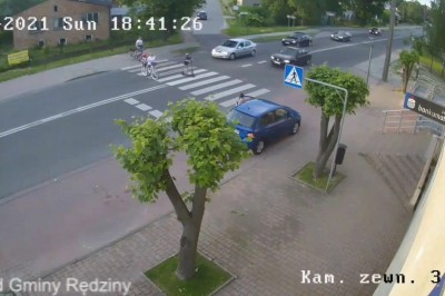 Bandyta drogowy zatrzymany przez policję. Nagranie z Rędzin 