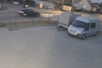 Potrącił 16-latka i uciekł. Nastolatek ma zmiażdżone nogi