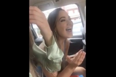 Cztery dziewczyny w samochodzie kontra wielki pająk