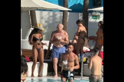 Dziadek wyrywa panny na basenie lepiej niż niejeden młodziak