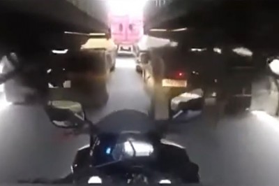 Kiedy myślisz, że jesteś nieśmiertelny i wjeżdżasz pomiędzy dwie ciężarówki