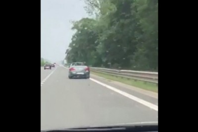 Kiedy lecisz sobie kabrioletem po autostradzie i łapie Cię oberwanie chmury