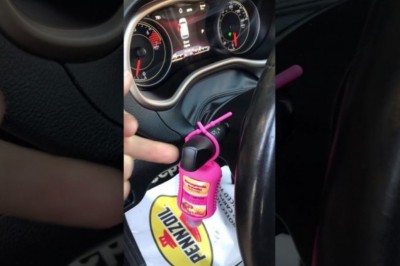 Mechanik nie wierzył w to co widzi. Klient stwierdził, że zepsuł się kierunkowskaz