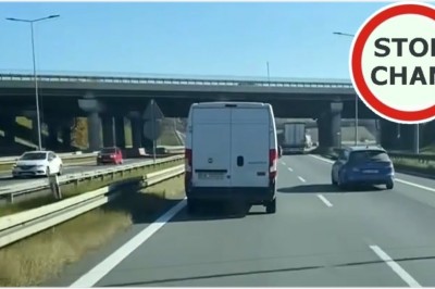 BUS blokował karetkę na sygnałach jadącą autostradą A4