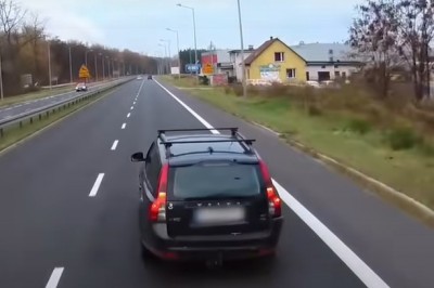 Szeryf myślał, że miał rację, więc wezwał policję i dostał mandat 