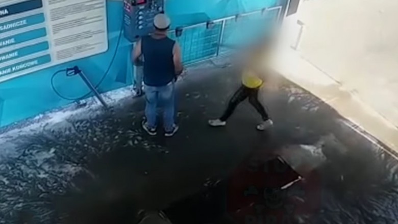 Uważaj na myjni samoobsługowej. Ta kobieta straciła pieniądze