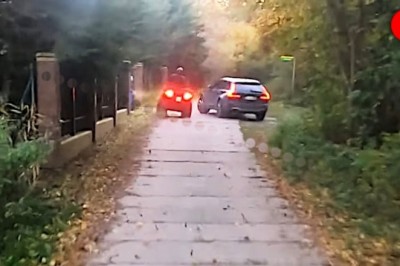 Niebezpieczne spotkanie quada i Volvo na wjeździe na posesję  