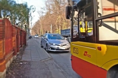 Kiedy wjeżdżasz pod zakaz, ale trafiasz na autobus - Warszawa