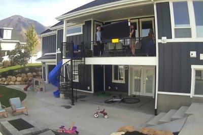 Młody szybko załatwił sprawę wynoszonego telewizora