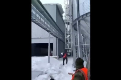 Szef będzie wkurzony jak zobaczy co zrobił pracownik