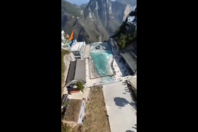 Testowanie gigantycznej huśtawki zainstalowanej nad 700 metrowym klifem 