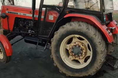 Kiedy chcesz wyrwać traktorem wiśnię, ale mocno Ci nie idzie 