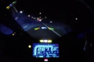 Kiedy lecisz 140 km/h motocyklem i trafiasz na busa