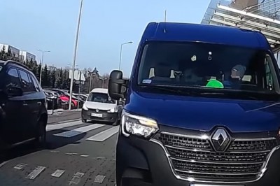 Kiedy tak Ci się spieszy, że chamsko blokujesz drogę 