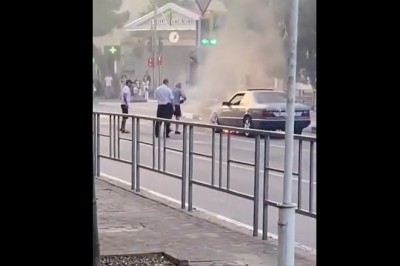 Chciał ugasić samochód, jednak gaśnica nie chciała współpracować 