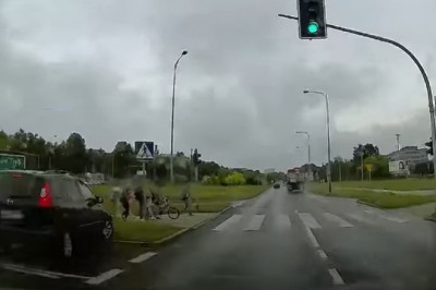 Stracił prawko, bo chciał się zemścić na kierowcy 