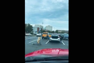 Kiedy widzisz uciekający koszyk z telewizorem i chcesz pomóc 