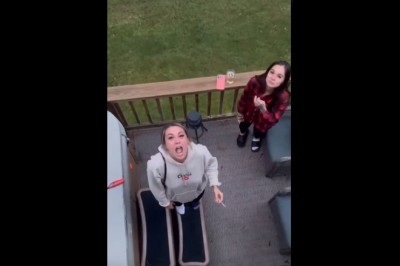 Dwie dziewczyny kontra gość z piankami. Zaserwował im niespodziankę 