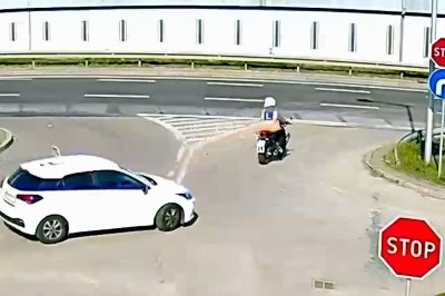 Instruktor się zagapił i wjechał w swojego kursanta