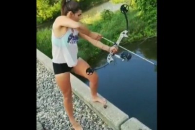 Niejeden wędkarz chciałby mieć taką dziewczynę