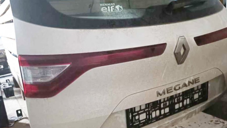 Tak wyglądało auto znalezione w dziupli kilka godzin po kradzieży
