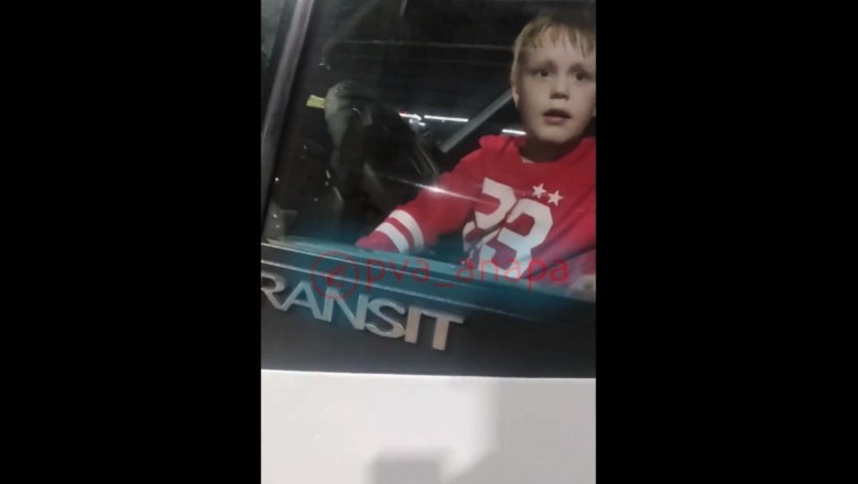 8-latek wsiadł do busa i jeździł po osiedlu rozbijając auta