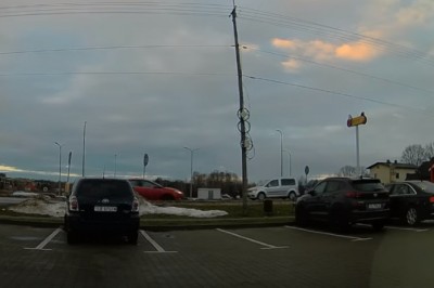 Złośliwość czy wymuszenie odszkodowania? Nietypowa sytuacja na drodze