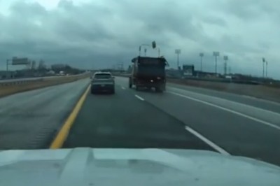 Kiedy lecisz autostradą i masz akcję typu „oszukać przeznaczenie”