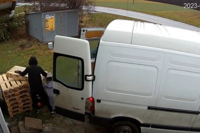 W biały dzień ukradli palety. Policja umorzyła sprawę