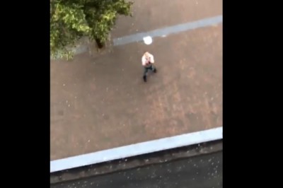 Chciał, żeby mu zrzucić AirPodsy. Szybko pożałował