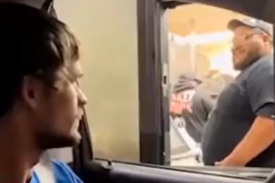 Piękny rzut kubkiem coli w youtubera, który się o to prosił