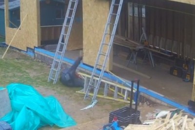 Majster to jednak fachowiec jest. Pokazał jak się włazi na drabinę