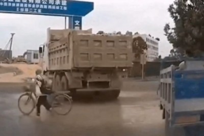 Myślisz, że masz pecha? Zobacz jakiego miała ta rowerzystka