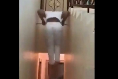 Dlaczego podciąganie się nad schodami to zły pomysł