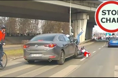 Spotkanie pieszego kierowcy osobówki i motocyklisty na pasach