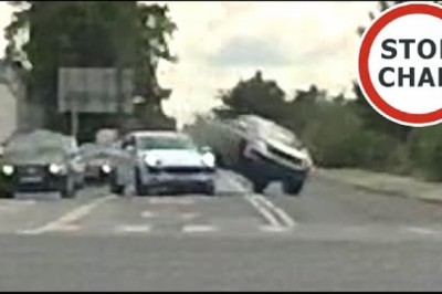 Dzwon i ucieczka Porsche na skrzyżowaniu w Radomiu [NAGRANIE]