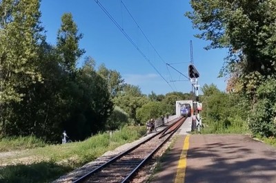 Skrajna głupota rowerzystów na moście kolejowym w Kętach [NAGRANIE]