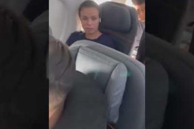 Matka płaczącego dziecka domagała się ustąpienia miejsca. Nagranie z samolotu