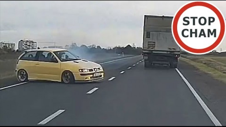 Kierowca BMW wyprzedzając na czołówkę staranował Seata. Kierowca ruszył za nim w pościg