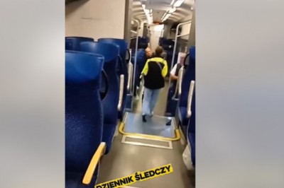 Opublikowano nagranie awantury w pociągu. Pasażerka z Ukrainy wyciągnęła nóż, obezwładnił ją mężczyzna z walizką