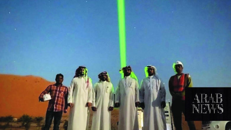Arabia Saudyjska stawia na laserowe latarnie na pustyni. Mają prowadzić zagubionych do wody