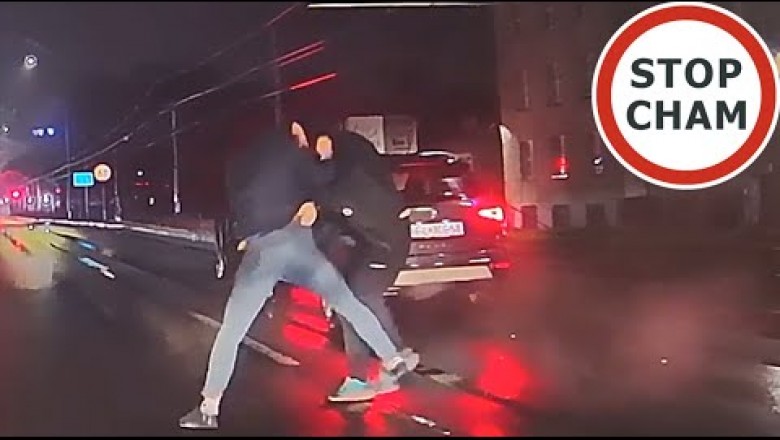 Zrobili sobie Fame MMA na środku drogi. Nagranie z Bytomia