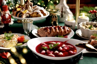 Catering od Magdy Gessler na Wigilię 2025. Ceny poszybowały w górę - ponad 7 zł za uszko i ponad 10 zł za pieroga