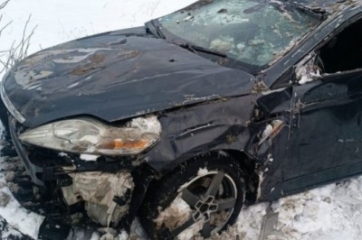 Nietypowa interwencja pod Lwówkiem Śląskim: ciągnął auto… na dachu po pijackiej jeździe