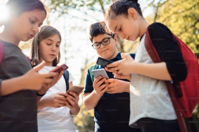 Australia czyści internet: miliony kont dzieci zniknęły w miesiąc