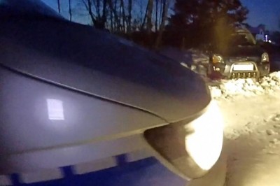 Przyjechał pomóc koledze, który utknął w śniegu. Obaj byli pod wpływem