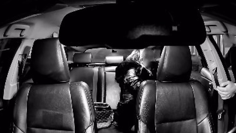 Oskarżenia o gwałt i próby dogadania się. W sieci pojawiła się druga część nagrania z napadu na taksówkarza w Łodzi